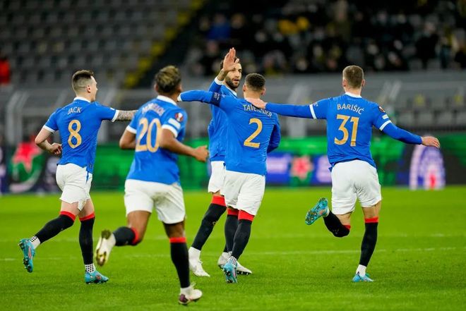 包含关键时刻巴塞罗那备战欧联；强势反弹细节曝光；球迷炸锅；医务组通报恢复的词条