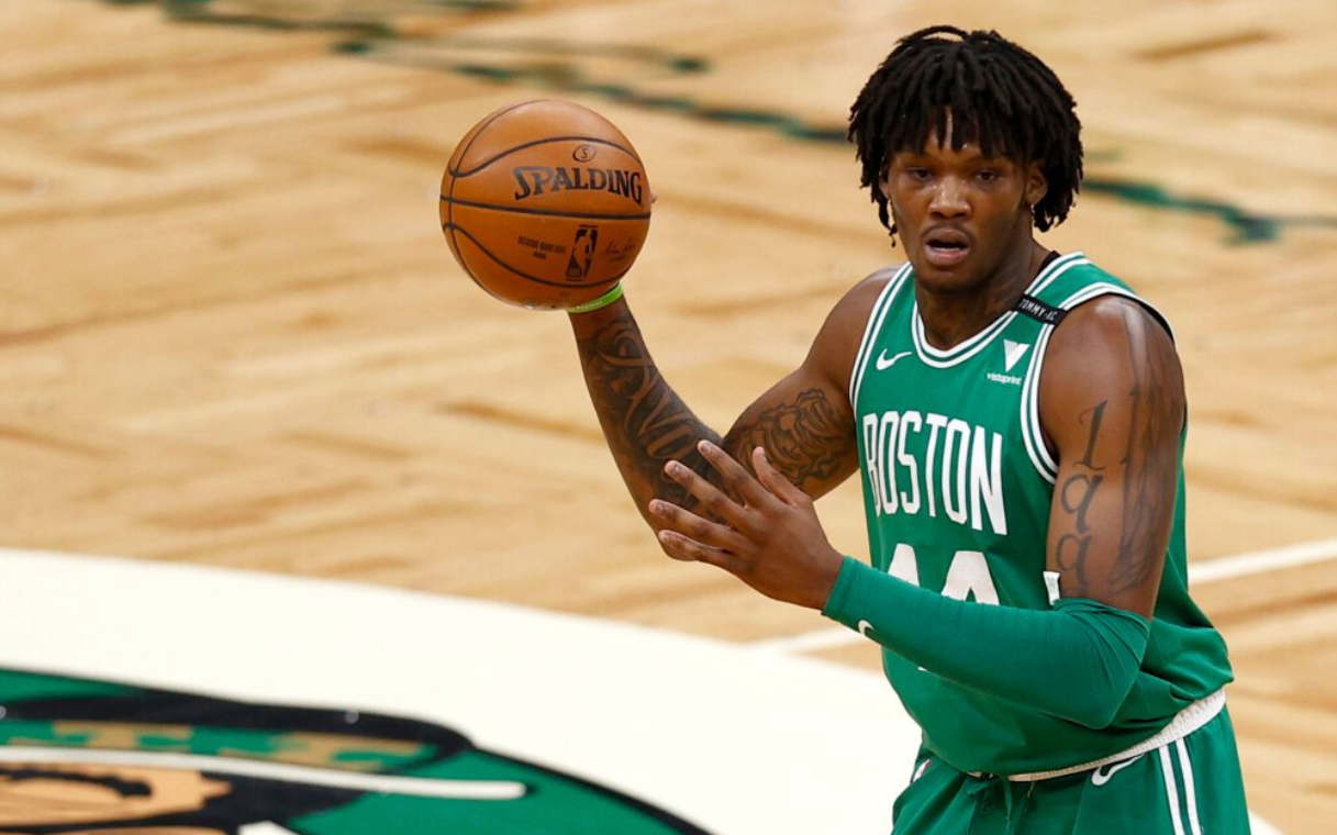 关于巴塞罗那训练开放日；赛前临场应变引欢呼；欧联在即；临场指挥获称赞的信息